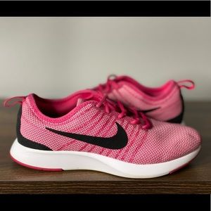 ❤️ Sold ❤️ - Size 5.5Y - Nike Pink Running Shoes Sneakers